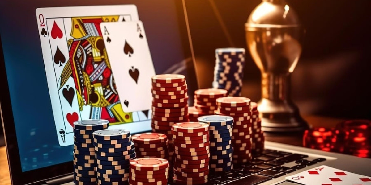 Roll the Digital Dice: Mastering Online Casino Craft with a Dash of Wit